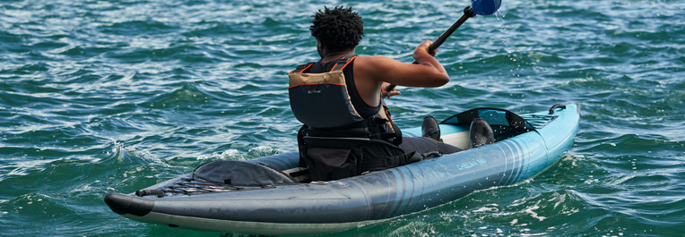 Aquaglide разрабатывает и производит линейку надувных каяков премиум-класса, досок для серфинга, а также компонентов для аквапарков.