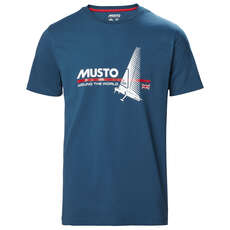 Футболка Musto Ocean Born - Deep Sea 82060 Футболка Musto Ocean Born - Deep Sea 82060